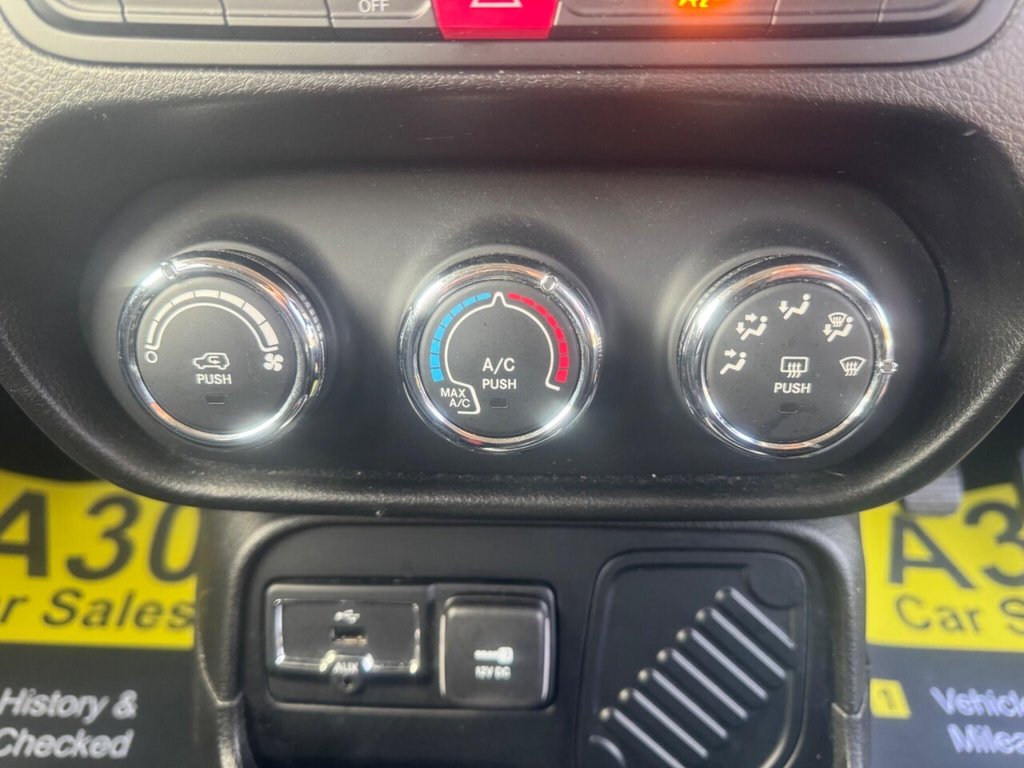 Used Jeep Renegade 2016 for sale - 77507650: Photo 36