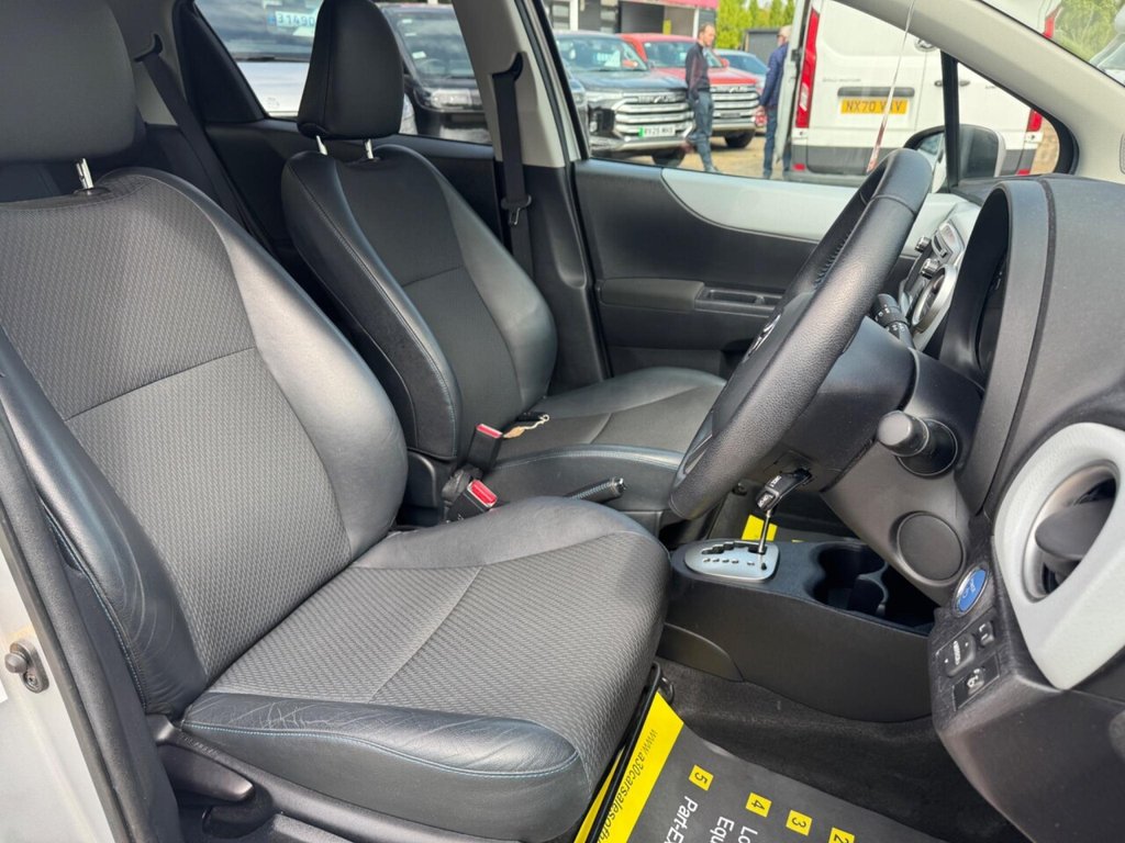 Used Toyota Yaris 2013 for sale - 76266468: Photo 28