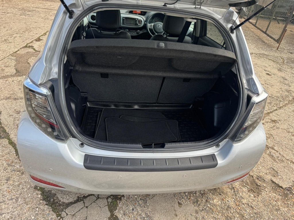 Used Toyota Yaris 2013 for sale - 76266468: Photo 34