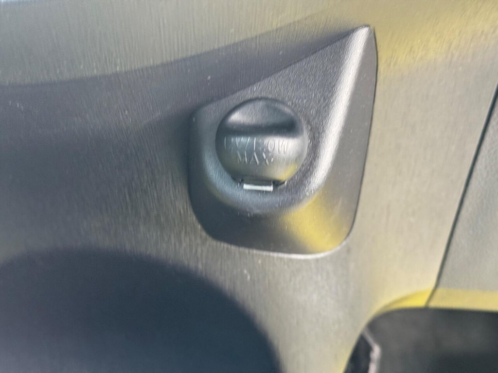 Used Toyota Yaris 2013 for sale - 76266468: Photo 43