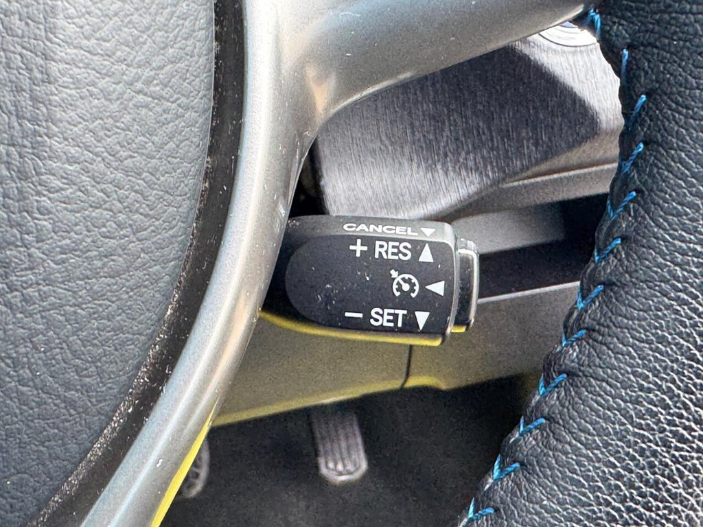 Used Toyota Yaris 2013 for sale - 76266468: Photo 49