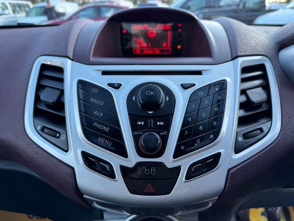 Used Ford Fiesta 2011 for sale - 77356227: Photo 28