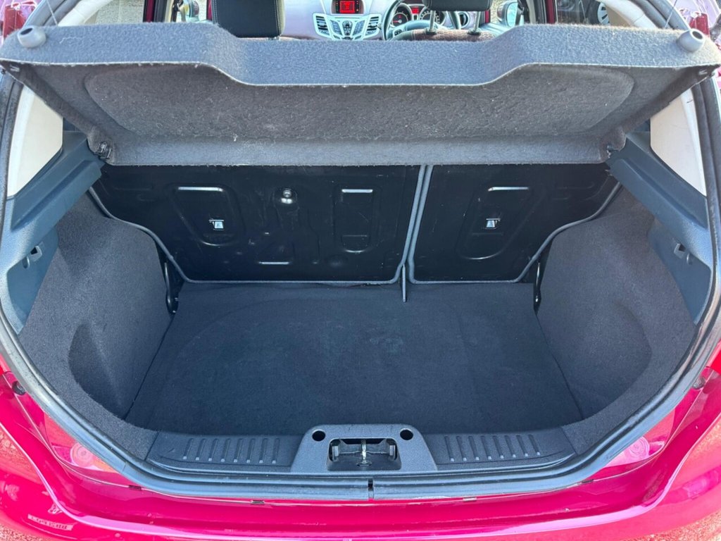 Used Ford Fiesta 2011 for sale - 77356227: Photo 38