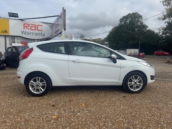 Used Ford Fiesta 2015 for sale - 77826793: Photo