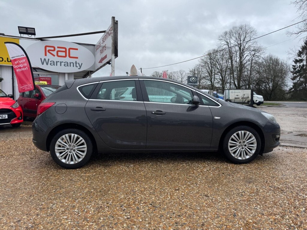 Used Vauxhall Astra 2015 for sale - 77464024: Photo 5
