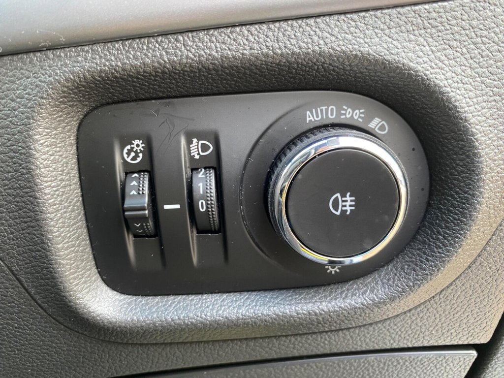 Used Vauxhall Astra 2017 for sale - 77369593: Photo 29