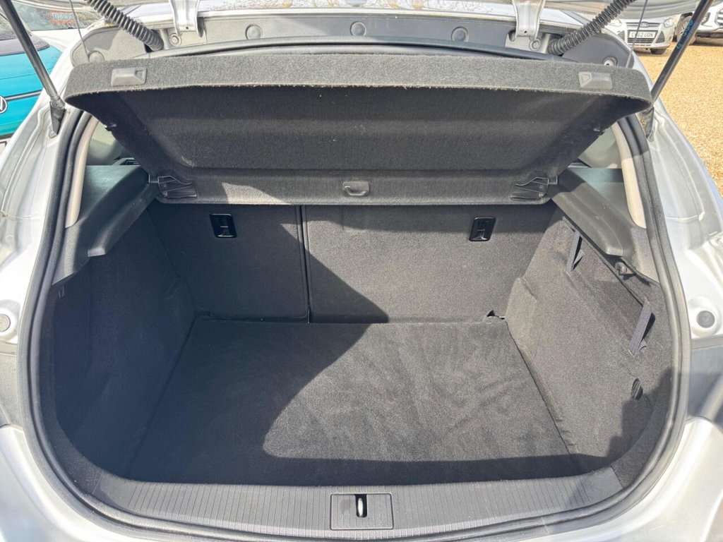 Used Vauxhall Astra 2015 for sale - 77821306: Photo 33