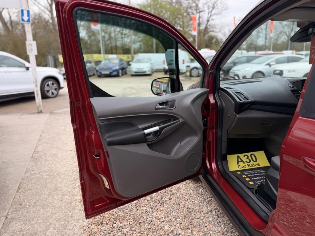 Used Ford Grand Tourneo Connect 2020 for sale - 78003372: Photo 40