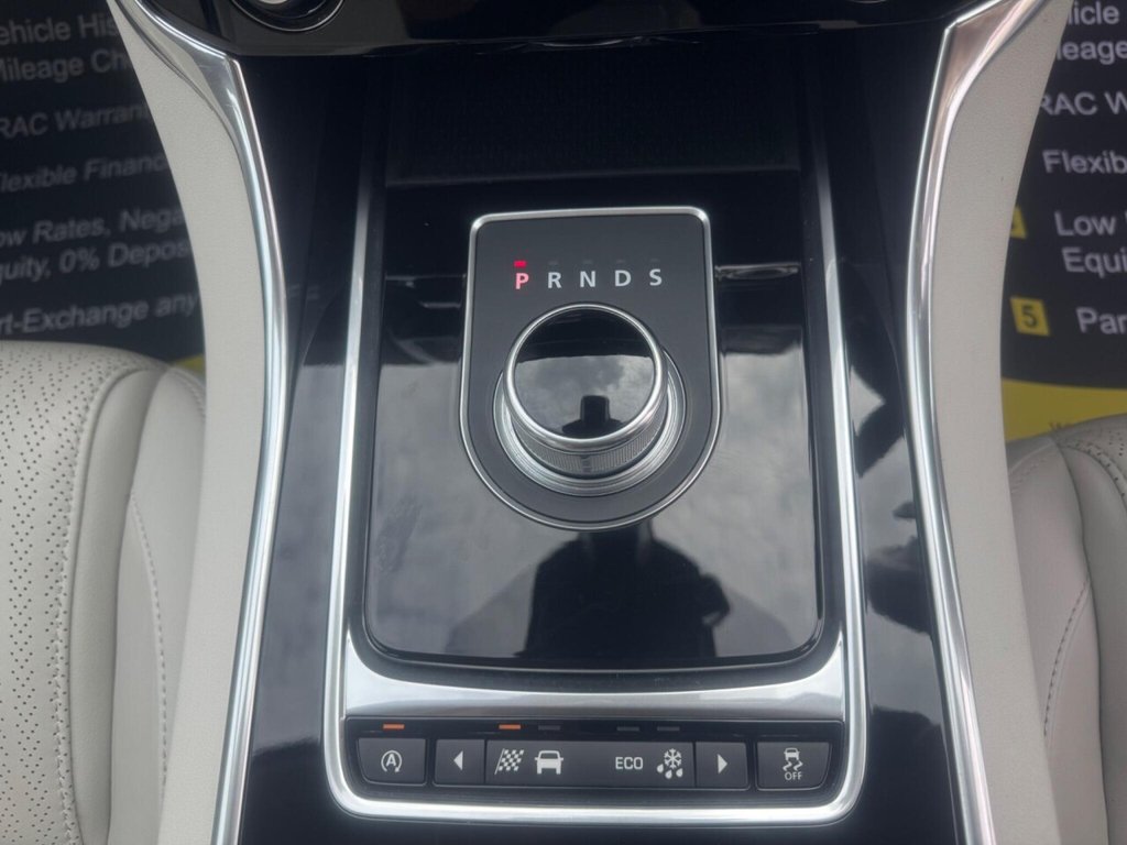 Used Jaguar XE 2016 for sale - 77250545: Photo 24