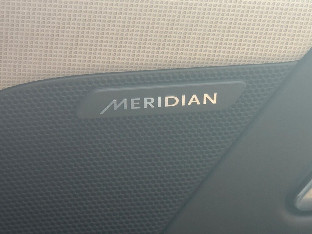 Used Jaguar XE 2016 for sale - 77250545: Photo 36