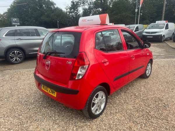 Used Hyundai i10 2010 for sale - 76285324: Photo 11