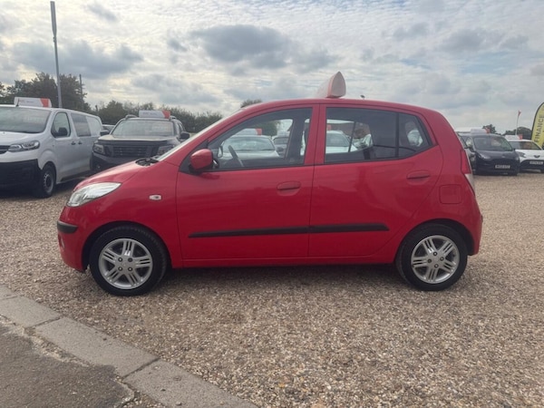 Used Hyundai i10 2010 for sale - 76285324: Photo 19