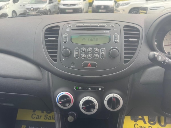 Used Hyundai i10 2010 for sale - 76285324: Photo 27