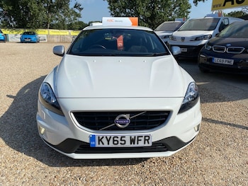 Used Volvo V40 2015 for sale - 79178751: Photo