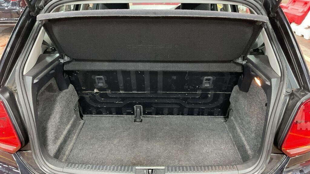 Used Volkswagen Polo 2015 for sale - 77703935: Photo 16