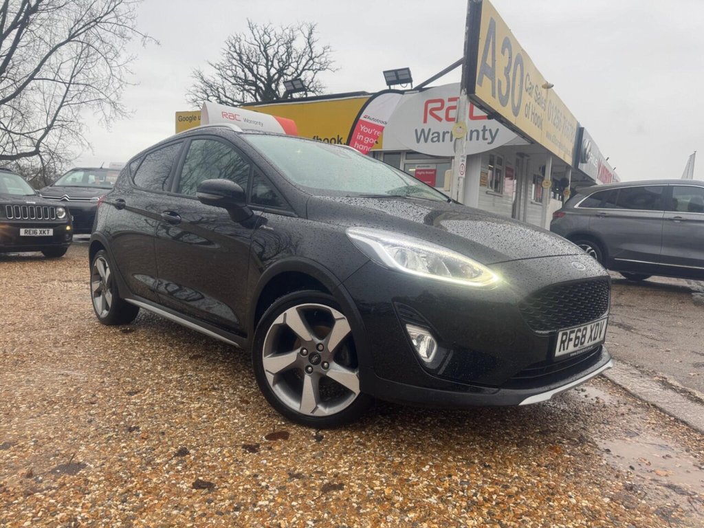 Used Ford Fiesta 2018 for sale - 76867831: Photo 1