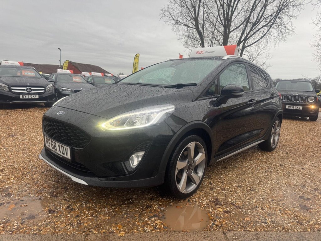 Used Ford Fiesta 2018 for sale - 76867831: Photo 3