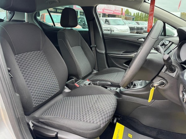 Used Vauxhall Astra 2018 for sale - 76285311: Photo 22