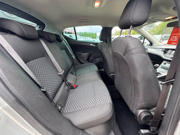 Used Vauxhall Astra 2018 for sale - 76285311: Photo 35