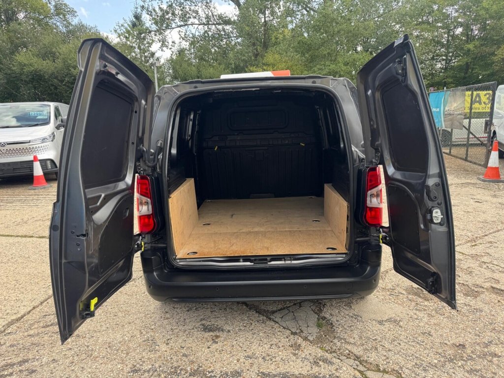 Vehicle 33