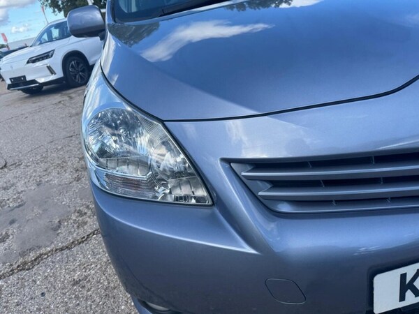 Used Toyota Verso 2011 for sale - 76285296: Photo 24