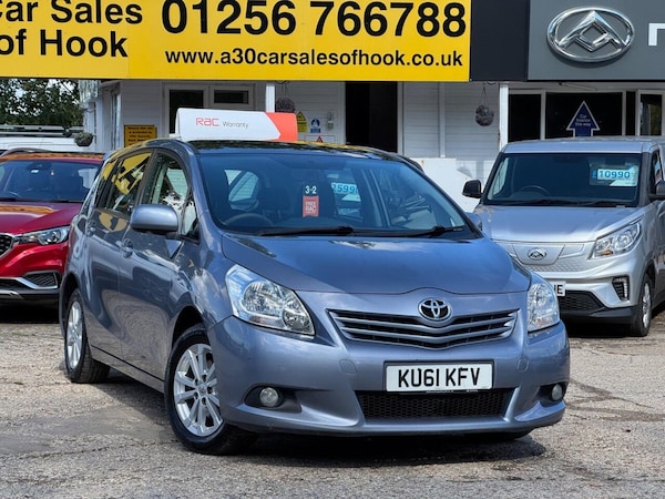 Used Toyota Verso 2011 for sale - 76285296: Photo 7