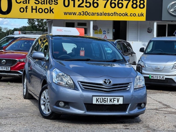 Used Toyota Verso 2011 for sale - 76285296: Photo 9