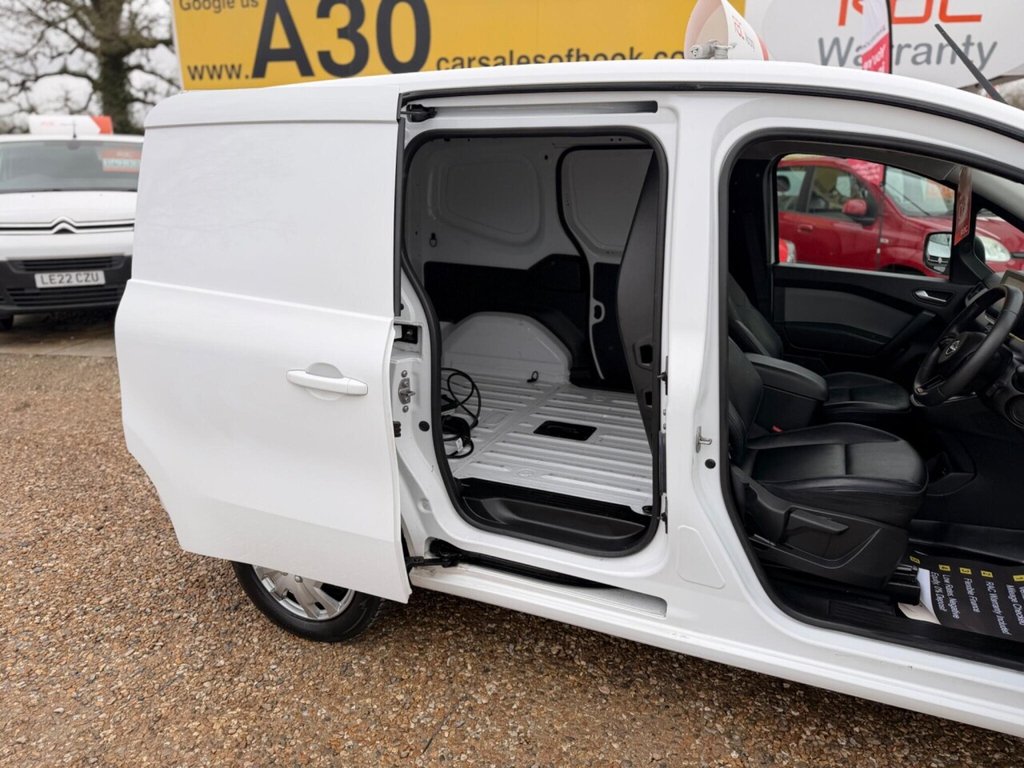 Used Nissan Other 2023 for sale - 77693372: Photo 22