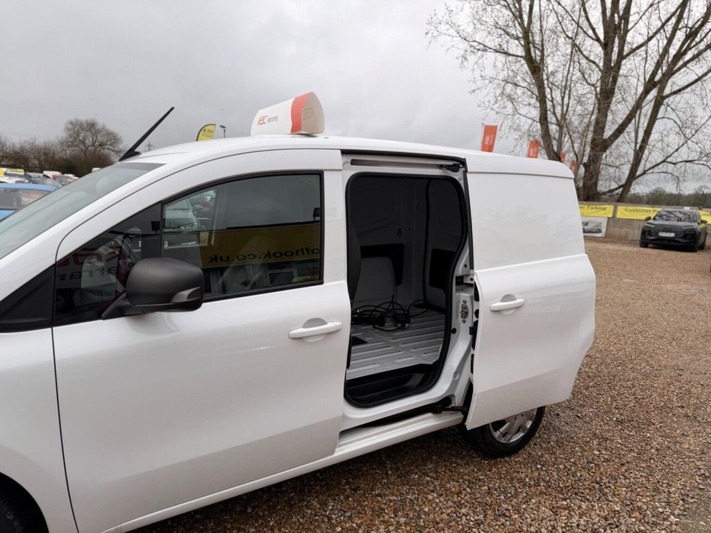 Used Nissan Other 2023 for sale - 77693372: Photo 36