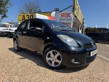 Used Toyota Yaris 2010 for sale - 79562202: Photo