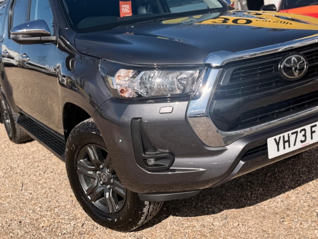 Used Toyota Hilux 2023 for sale - 78017953: Photo 11