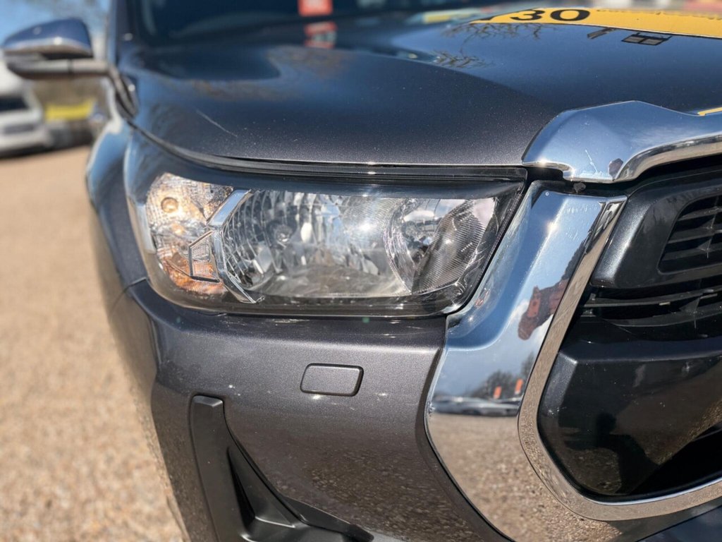 Used Toyota Hilux 2023 for sale - 78017953: Photo 24