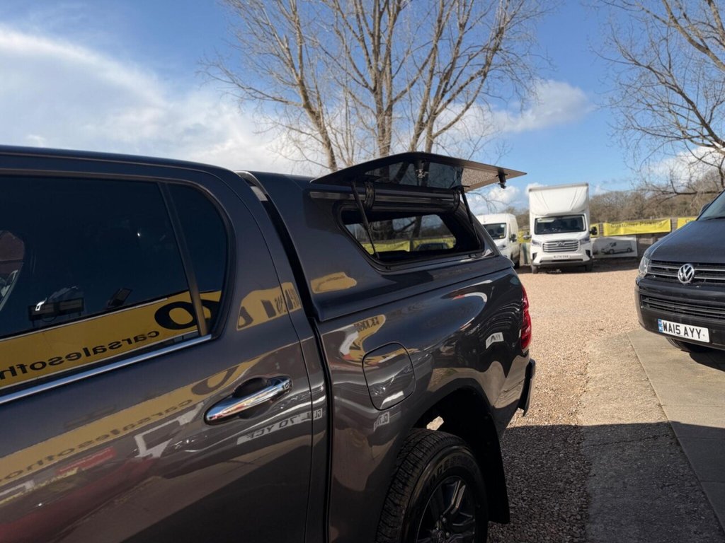 Used Toyota Hilux 2023 for sale - 78017953: Photo 39