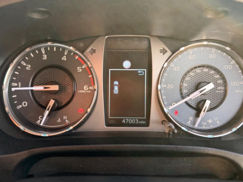 Used Toyota Hilux 2023 for sale - 78017953: Photo 48
