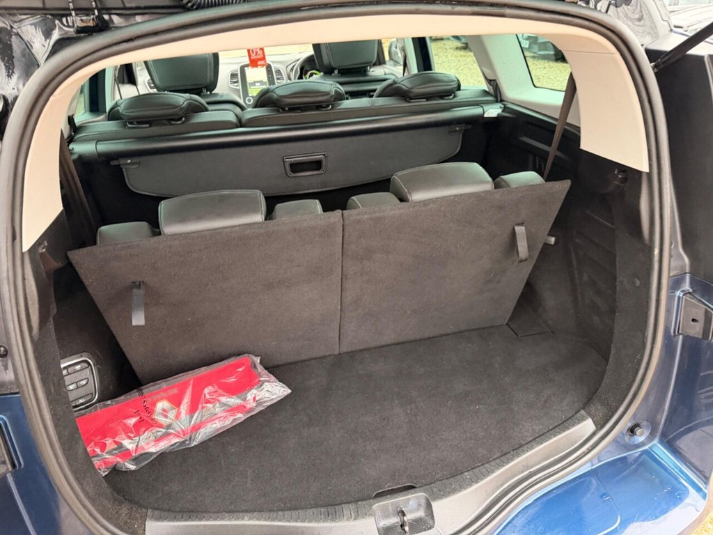 Used Renault Grand Scenic 2019 for sale - 77212551: Photo 40