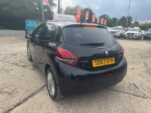 Used Peugeot 208 2017 for sale - 76285322: Photo 14