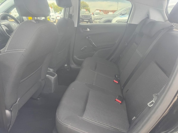 Used Peugeot 208 2017 for sale - 76285322: Photo 29