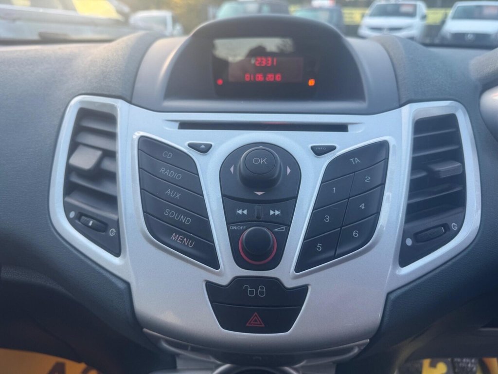 Used Ford Fiesta 2010 for sale - 76368193: Photo 38