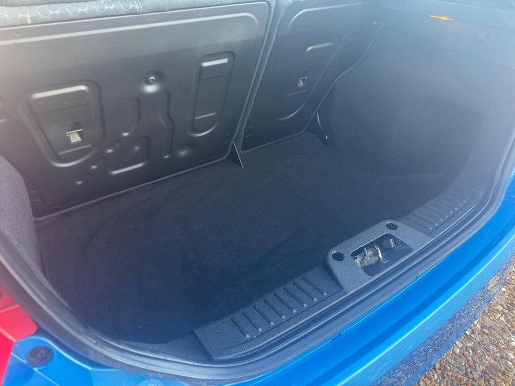 Used Ford Fiesta 2010 for sale - 76368193: Photo 48