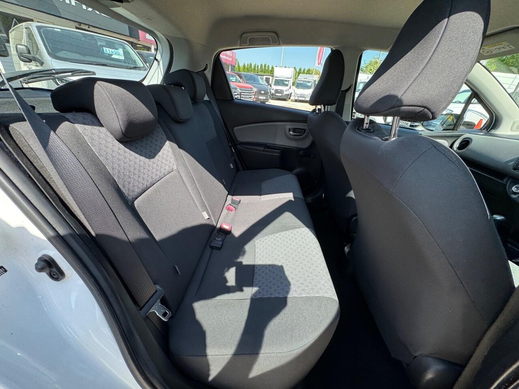 Used Toyota Yaris 2014 for sale - 76285271: Photo 29