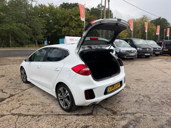 Used Kia Ceed 2018 for sale - 76266528: Photo 23