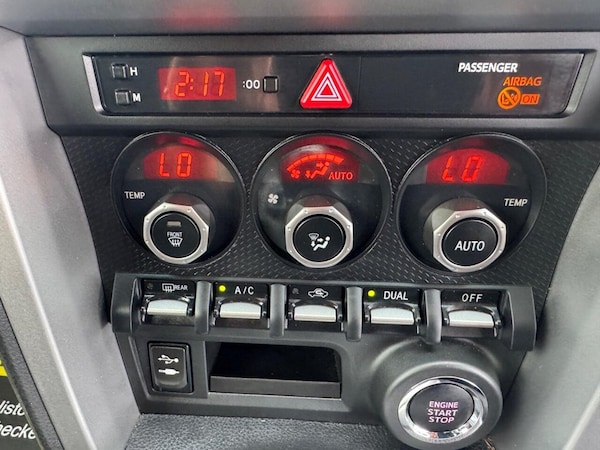 Used Subaru BRZ 2013 for sale - 76285292: Photo 45