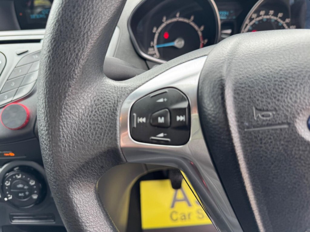 Used Ford Fiesta 2014 for sale - 78124113: Photo 24