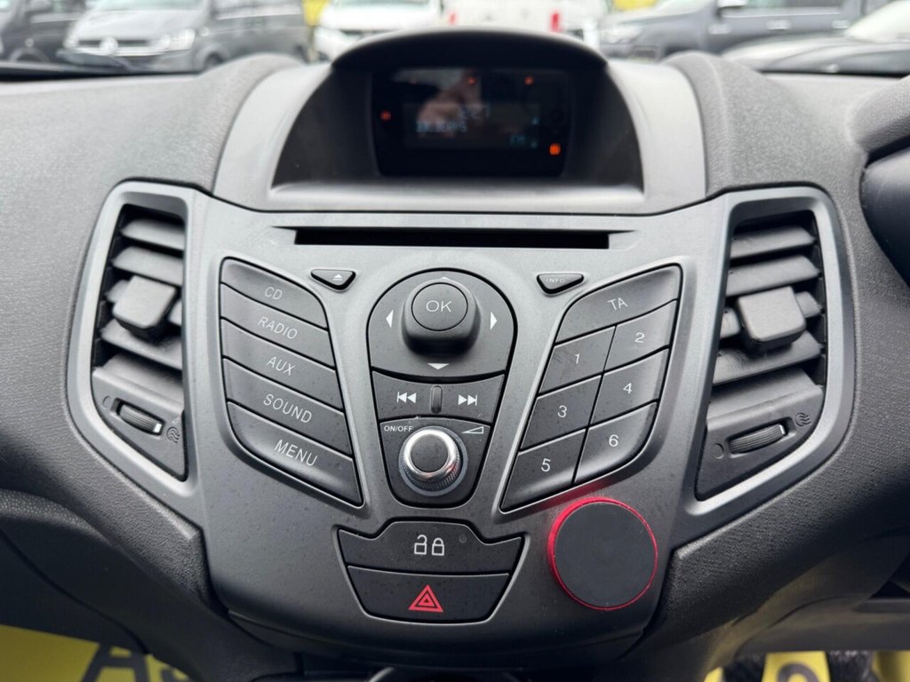 Used Ford Fiesta 2014 for sale - 78124113: Photo 29