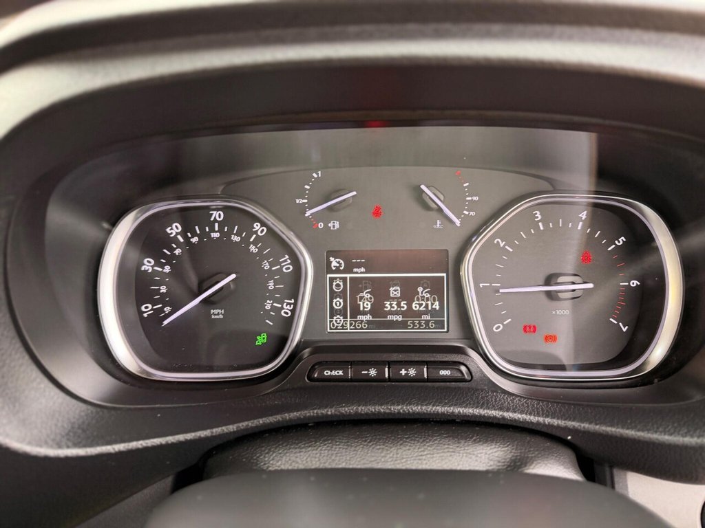 Used Peugeot Expert 2019 for sale - 76632340: Photo 43