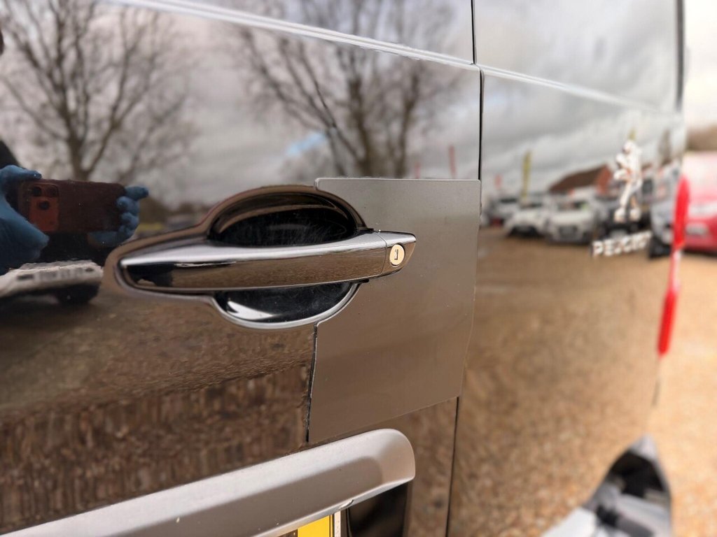 Used Peugeot Expert 2019 for sale - 76632340: Photo 44