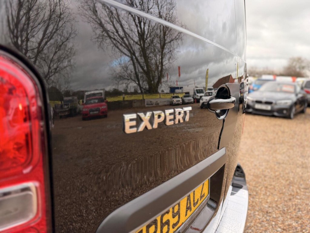 Used Peugeot Expert 2019 for sale - 76632340: Photo 45