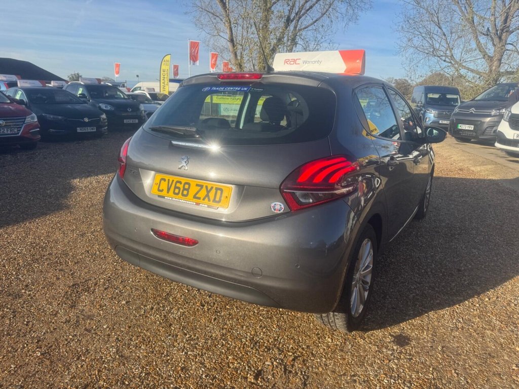 Used Peugeot 208 2018 for sale - 76710978: Photo 12