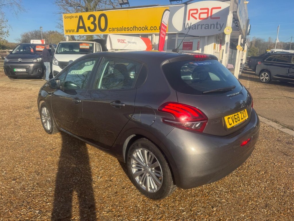 Used Peugeot 208 2018 for sale - 76710978: Photo 17