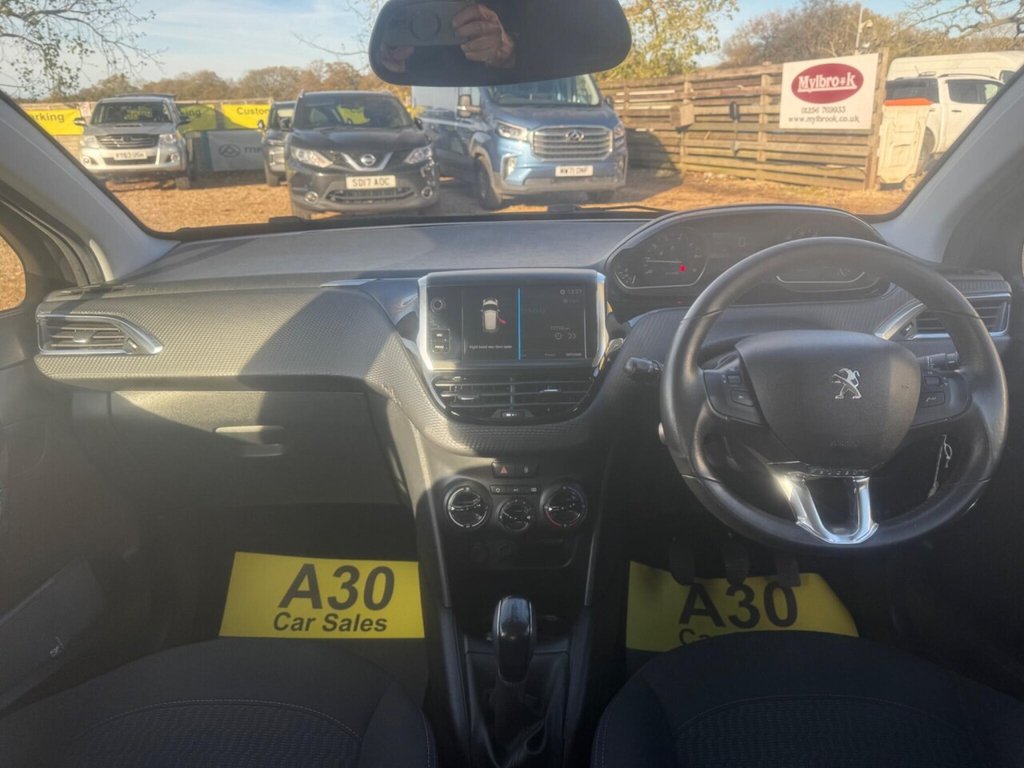 Used Peugeot 208 2018 for sale - 76710978: Photo 19